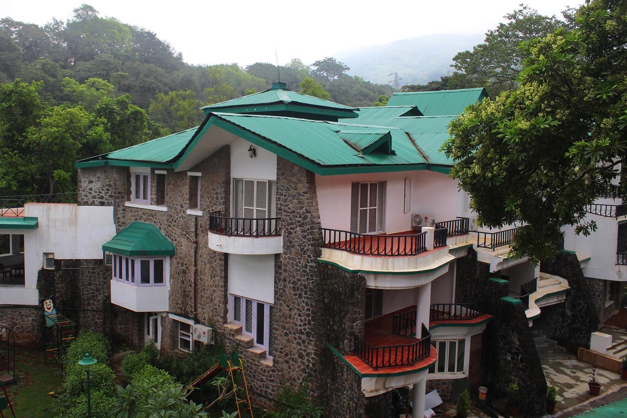 Velvet County Resort&Spa Lonavala Eksteriør bilde